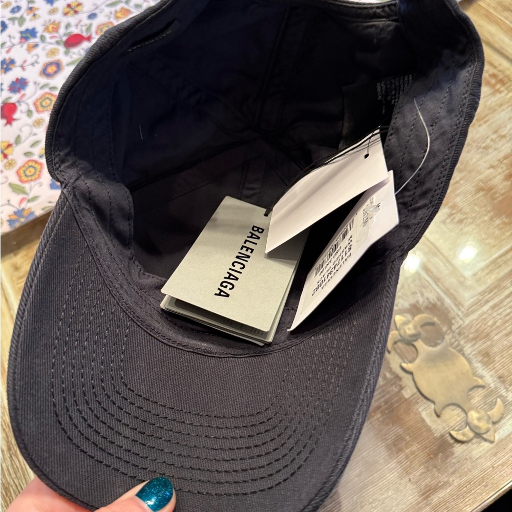 Balenciaga NWT I love Paris black cap baseball hat Medium w/ dustbag - Picture 4 of 6